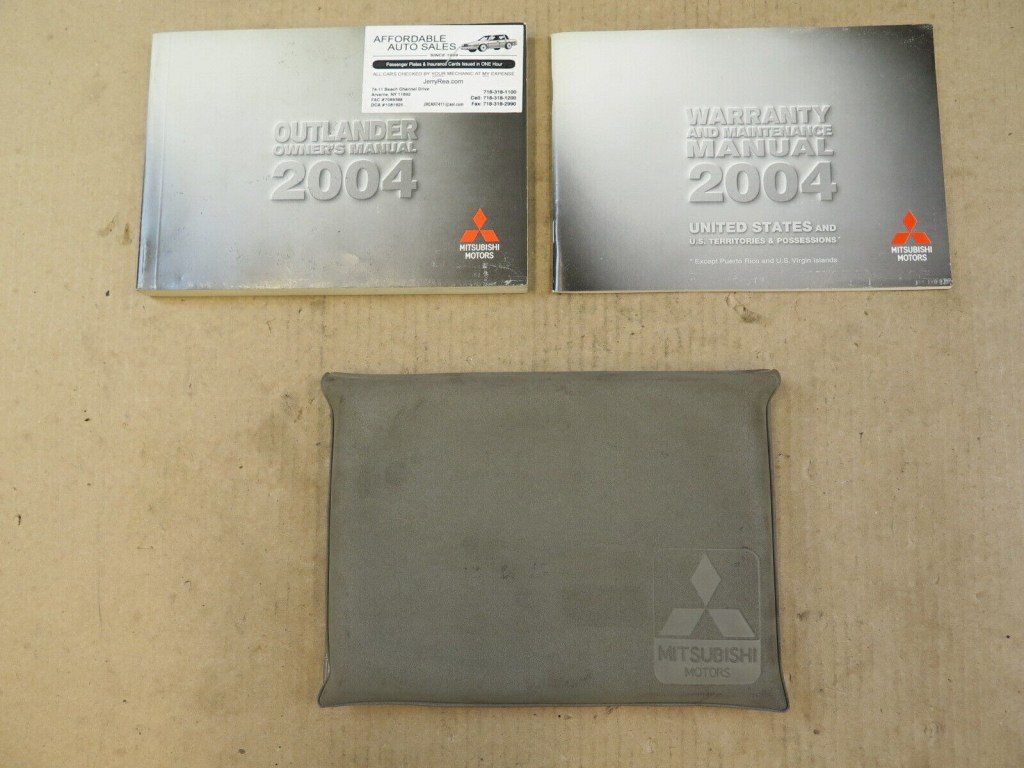 Picture of: MITSUBISHI OUTLANDER OWNERS MANUAL USER INFO GUIDE BOOK W/ CASE SET OEM
